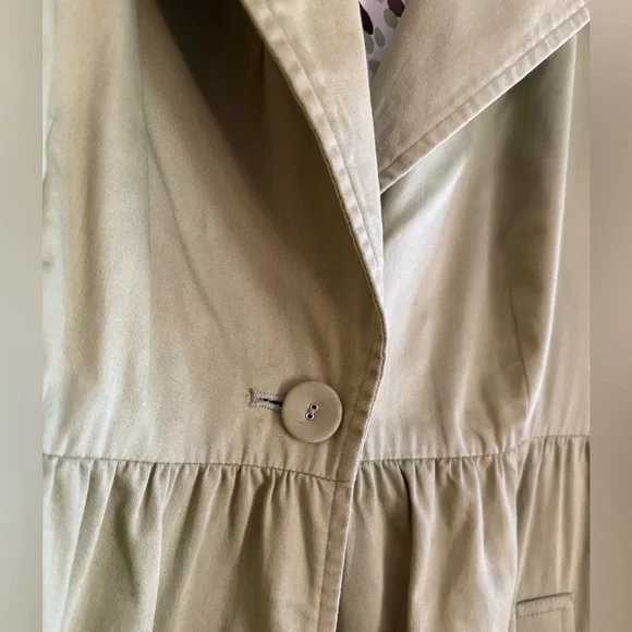 GREEN 3/4 sleeve RUFFLED spring TRENCH COAT feminine baby doll cut! SIZE LARGE - Picture 3 of 5